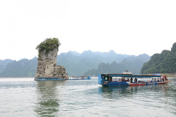 Du lịch hồ sinh thái Na Hang thu hút du khách