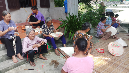 Ninh Bình: Gia Vượng giữ hồn quê từ nghề nón lá