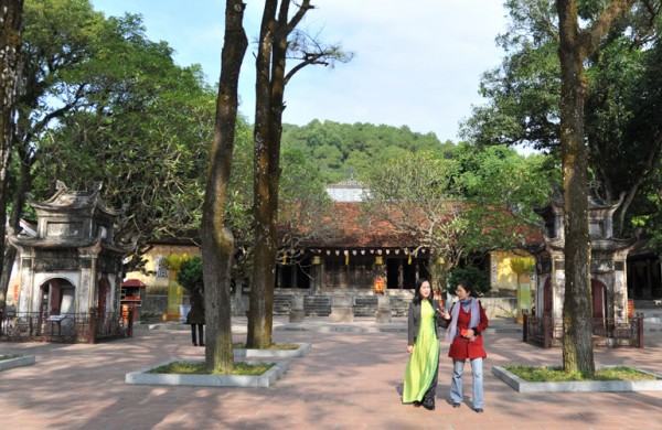 Về Côn Sơn