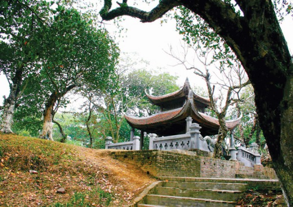 Về miền huyền tích Cổ Loa