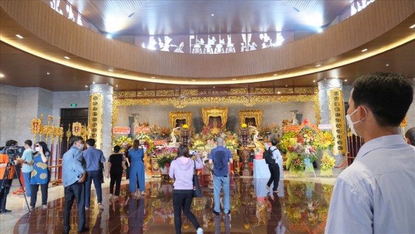 Nguoi Dan Tham Den H