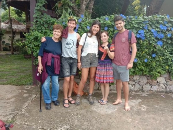 Du khách quốc tế trải nghiệm tại khu Mai Châu Villas, Hòa Bình (Ảnh nhân vật cung cấp)