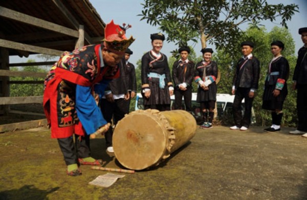 Lễ hội múa trống vào năm mới là nét văn hóa độc đáo của người Giáy tại Hà Giang