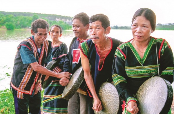 Sau 4 năm hình thành và đi vào hoạt động, đội chiêng bon Jarah giờ đây luôn có mặt tại mọi hội diễn văn nghệ quần chúng của xã Nâm Nung và cả huyện Krông Nô. Đặc biệt là lớp trẻ ngày càng thêm trân quý và nâng cao ý thức gìn giữ bản sắc văn hóa dân tộc.
