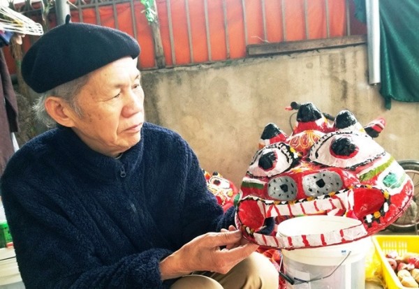 Nghệ nhân Hoàng Choóng tâm huyết phục dựng điệu múa sư tử mèo
