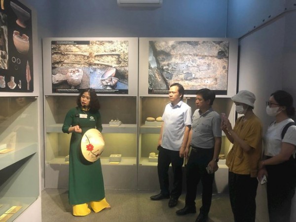 Nhiều hiện vật, tài liệu quý được các nhà khoa học tìm thấy thời kỳ An Dương Vương tại Nhà trưng bày hiện vật Khu di tích Cổ Loa. Ảnh: VGP