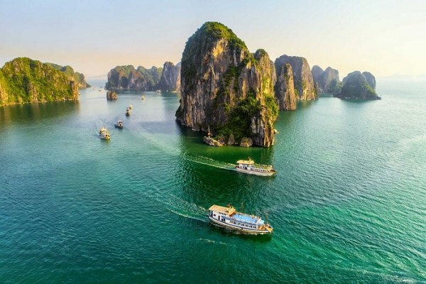 Khẩn trương hoàn thiện Hồ sơ đề cử “Vịnh Hạ Long - Quần đảo Cát Bà” ghi danh Di sản thế giới