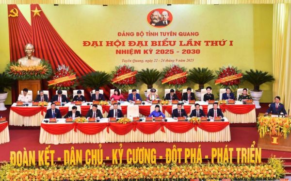Khai mạc Đại hội đại biểu Đảng bộ tỉnh Tuyên Quang lần thứ...