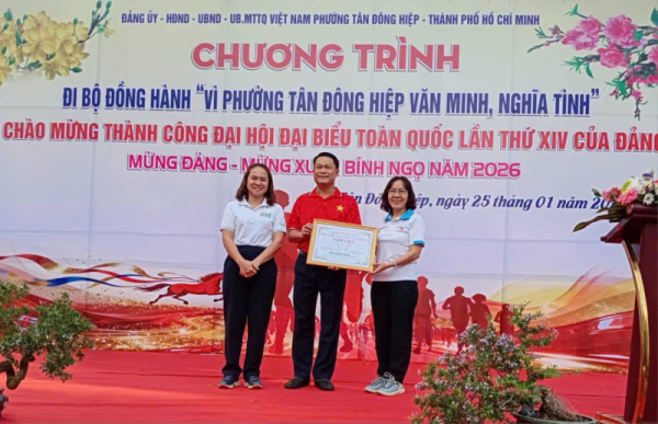Đi bộ đồng hành "Vì Người Nghèo"