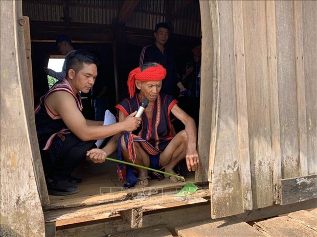 vna potal gia lai doc dao le cau mua cua nguoi jrai 221047128 stand