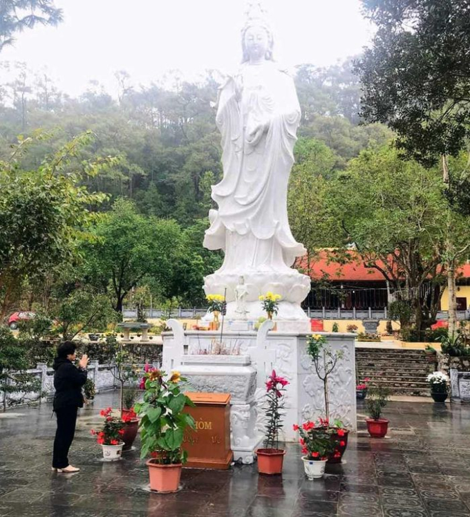 Khách hành hương chiêm bái tại chùa Thiên Quýt (ảnh: chùa Thiên Quýt)