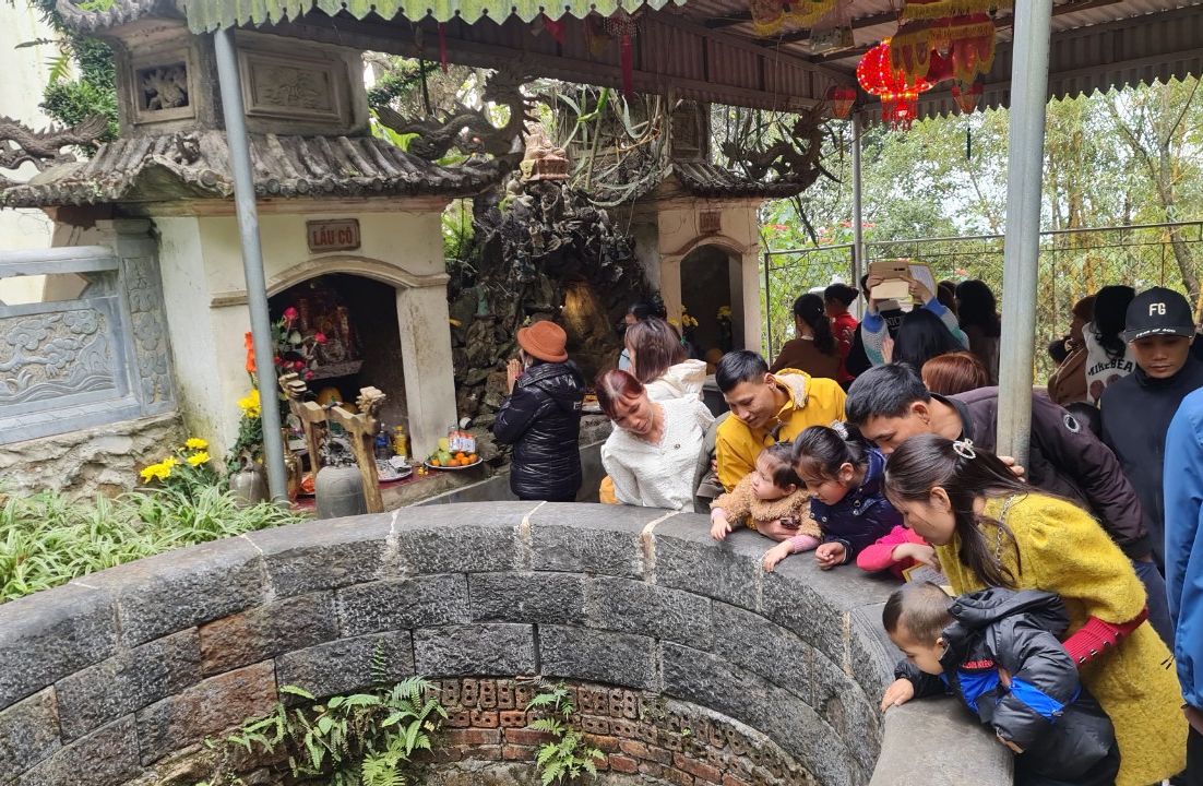 gieng tien