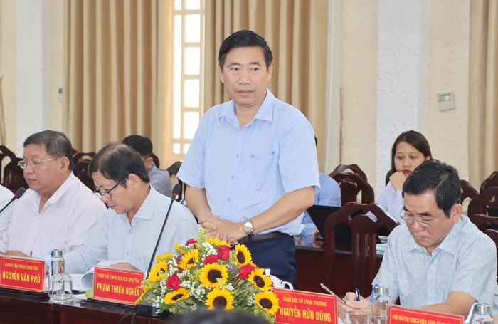 Đồng chí Phạm Thiện Nghĩa - Chủ tịch Uỷ ban nhân dân tỉnh Đồng Tháp phát biểu tại buổi làm việc.
