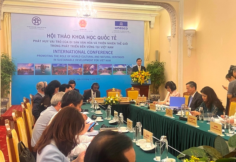 Các đại biểu tham dự Hội thảo.